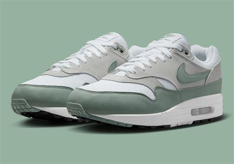 groene nike air max|stockx nike air max 1.